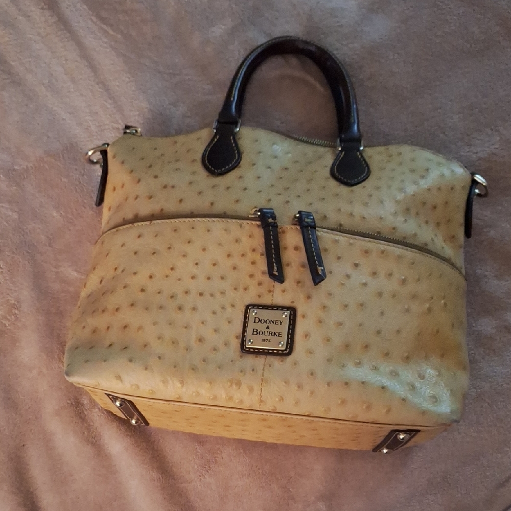 Dooney & Bourke Purse